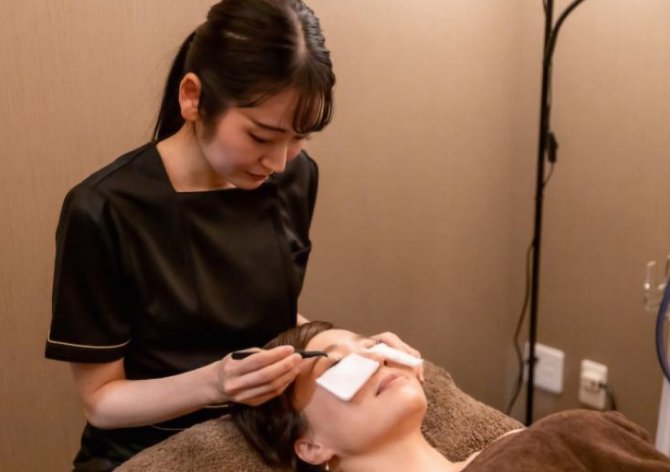 まつげサロン開業に必要な資格の写真